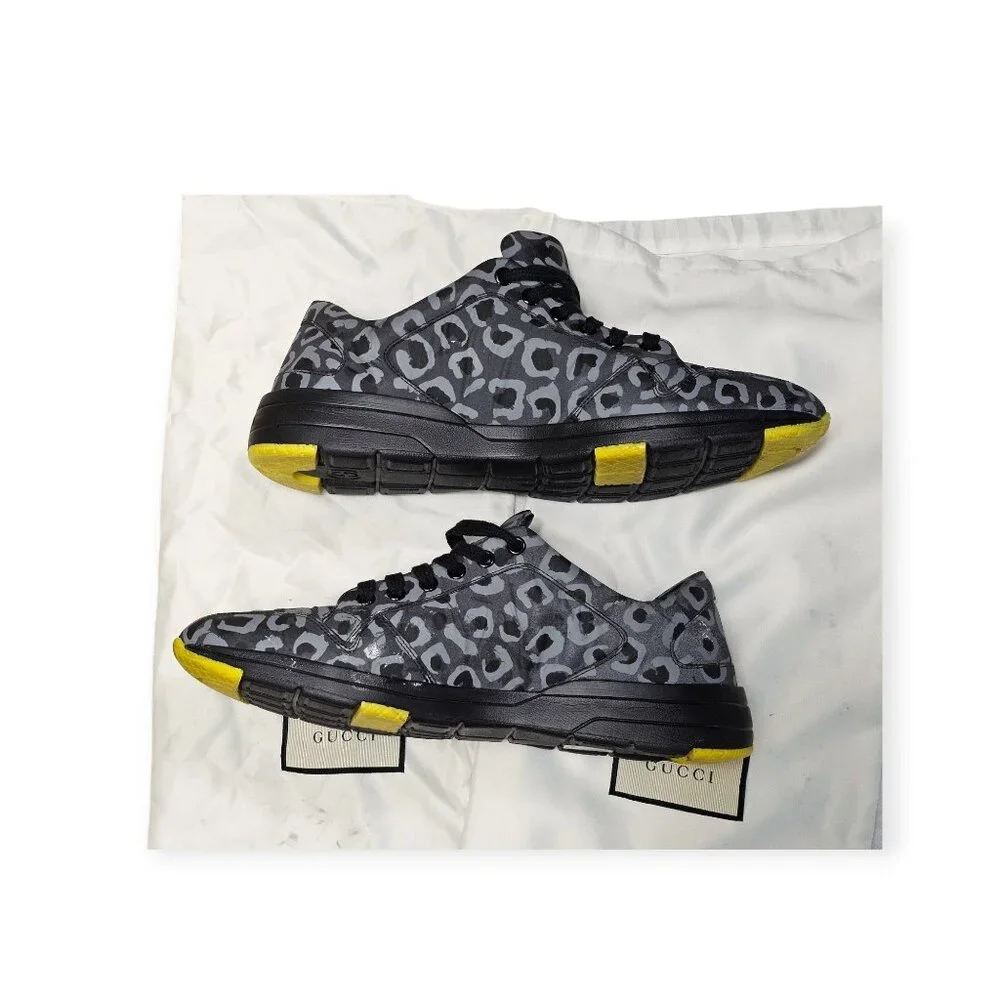 Gucci Reflex Leopard Print Sneakers Printed Low Top Lace-Up Size 8.5 Dust Bags